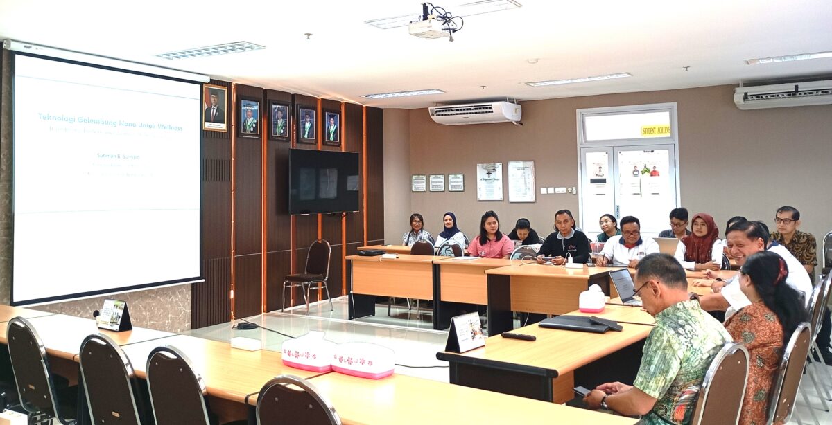 Institut Molekul Indonesia (IMI) menggelar acara sosialisasi mengenai Terapi Gelembung Nano Hidrogen di Universitas Katolik Widya Mandala Surabaya